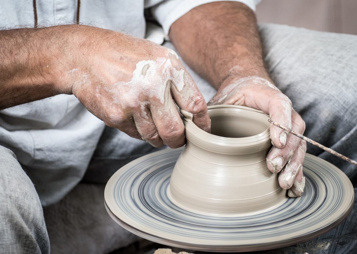 Nittsjö Keramik: En Verkstad Av Historia Och Tradition